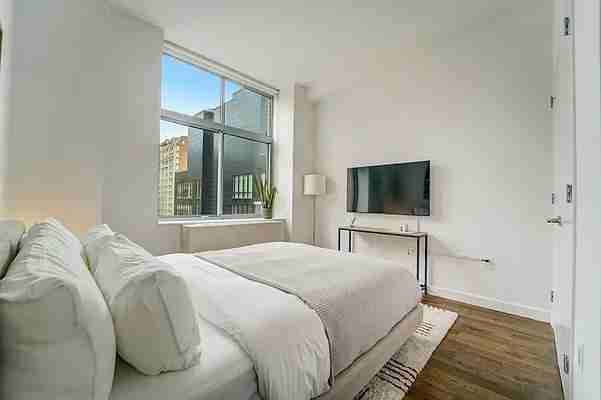 W 26th St #2E - Photo 3 of 20