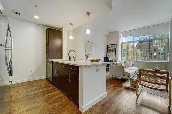 W 26th St #2E - Photo 5 of 20