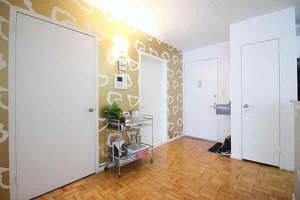 8th Ave #4E - Photo 3 of 20