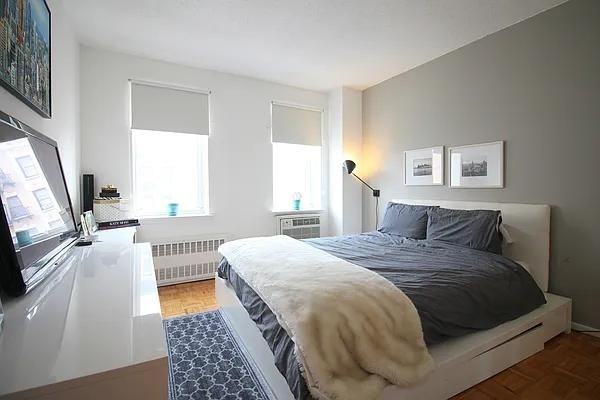 8th Ave #4E - Photo 6 of 20