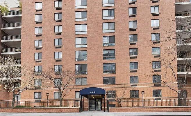 W 19th St #8E - Photo 7 of 7