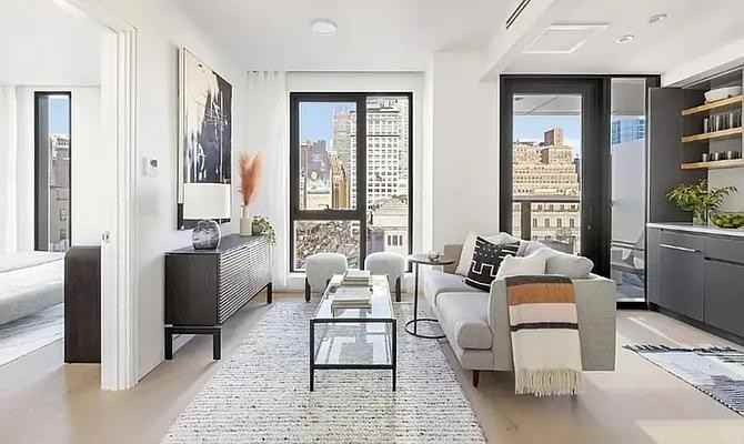 W 30th St #4A - Photo 3 of 18