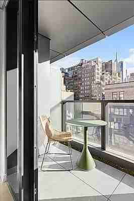 W 30th St #4A - Photo 4 of 18