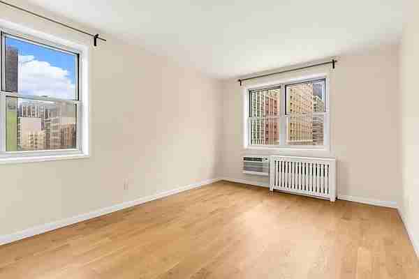 W 23rd St #5N - Photo 4 of 19