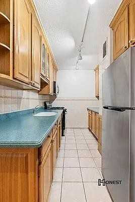 W 23rd St #6F - Photo 5 of 15