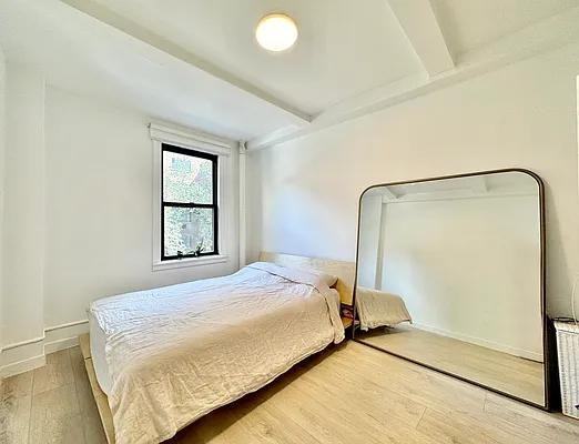 W 30th St #3A - Photo 2 of 10