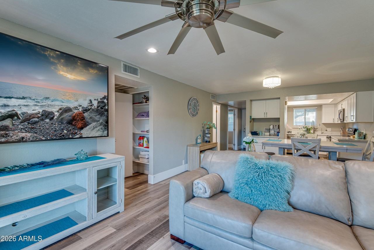 4150 E Cactus Rd #108