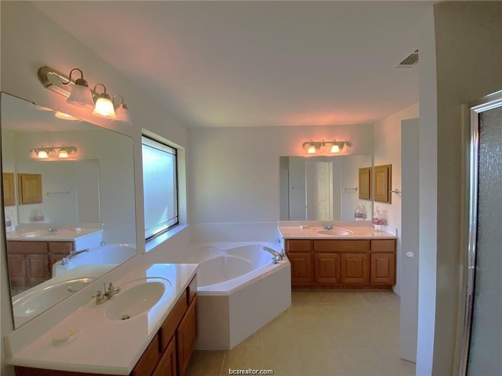 904 Ladove Dr - Photo 7 of 17