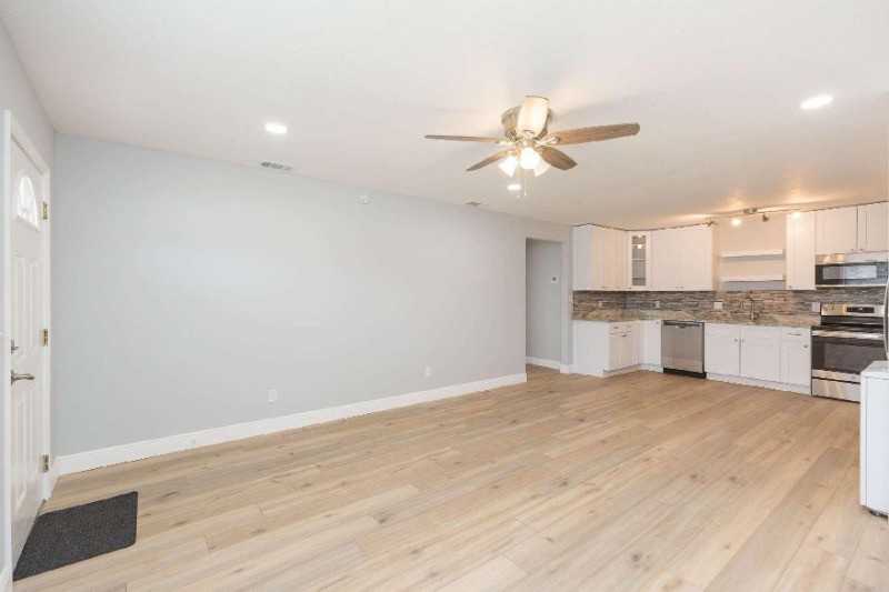 7518 New Jersey Ave Apt A - Photo 3 of 10