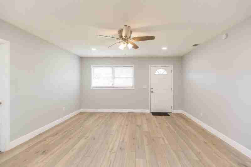 7518 New Jersey Ave Apt A - Photo 6 of 10