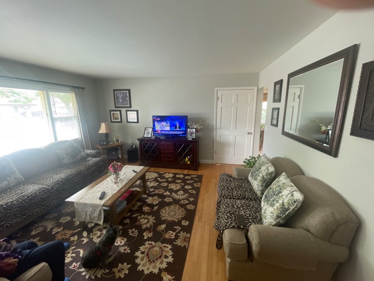 79th Street Duplex - Photo 5 of 8