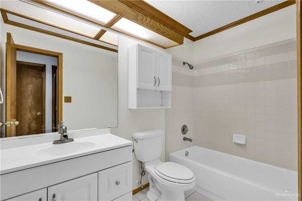 7504 N 21st St - Photo 3 of 14