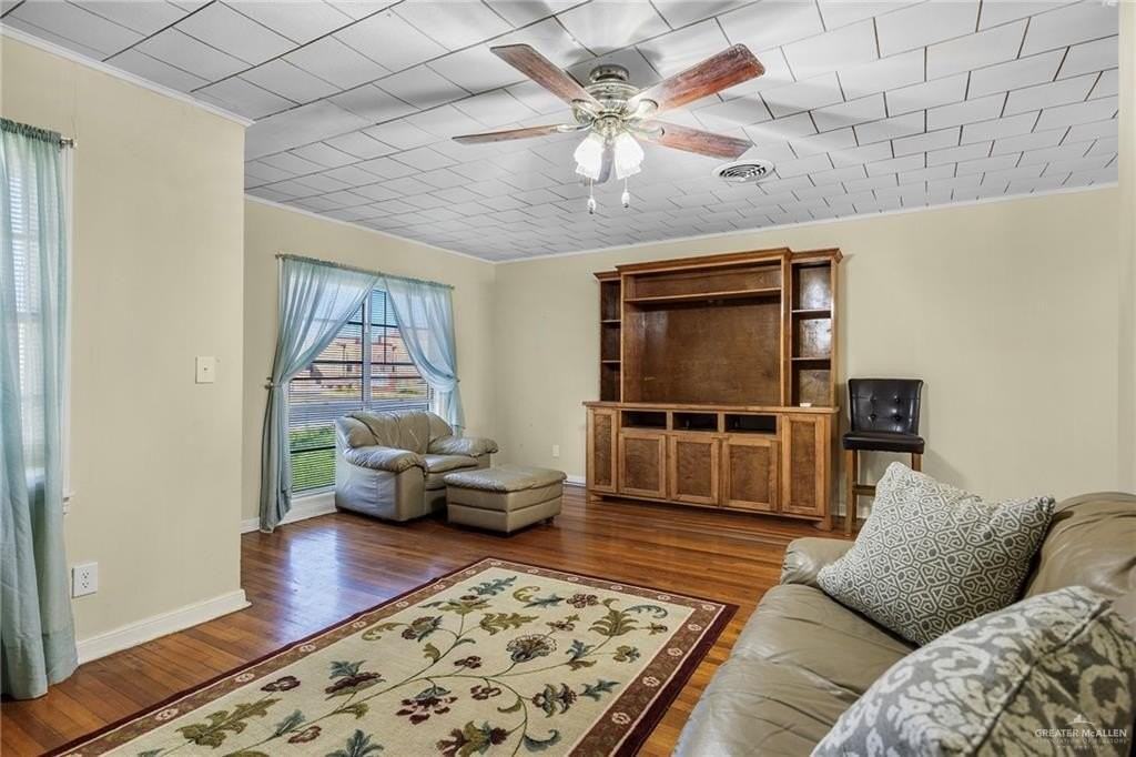 518 E Kelly Ave - Photo 4 of 25