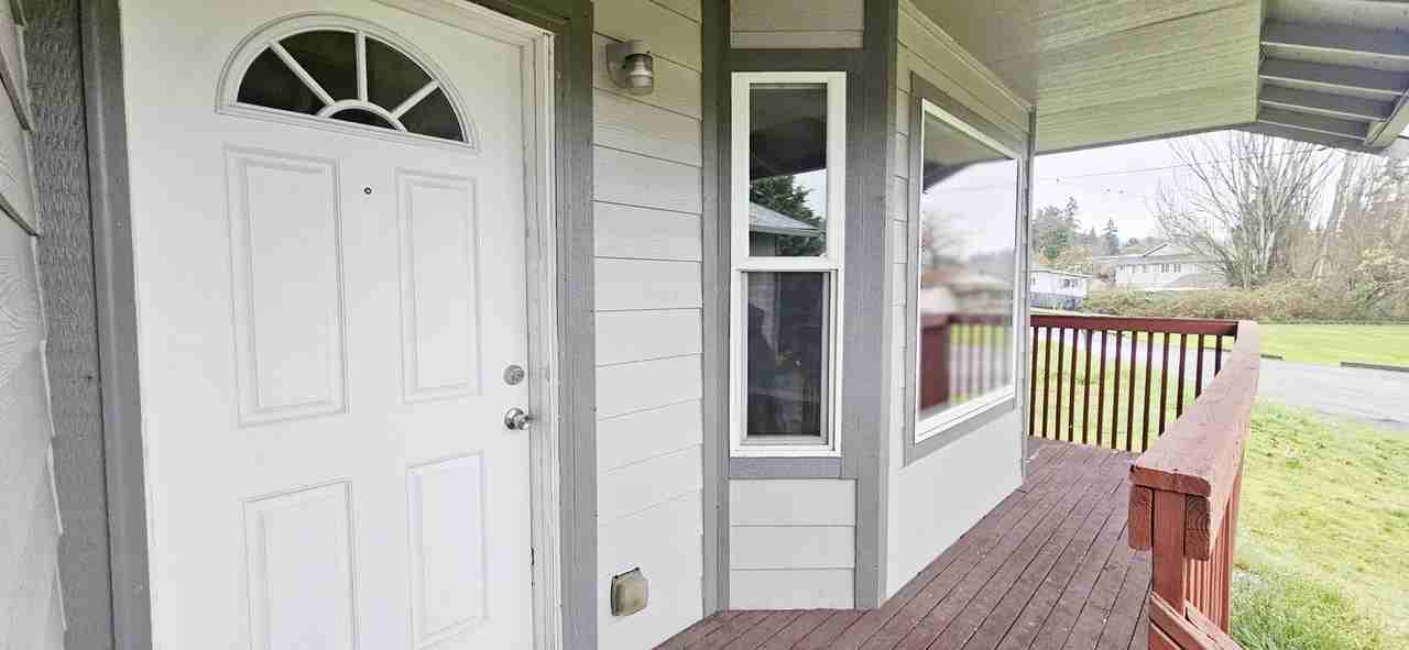 404 Comet Street - Photo 2 of 20