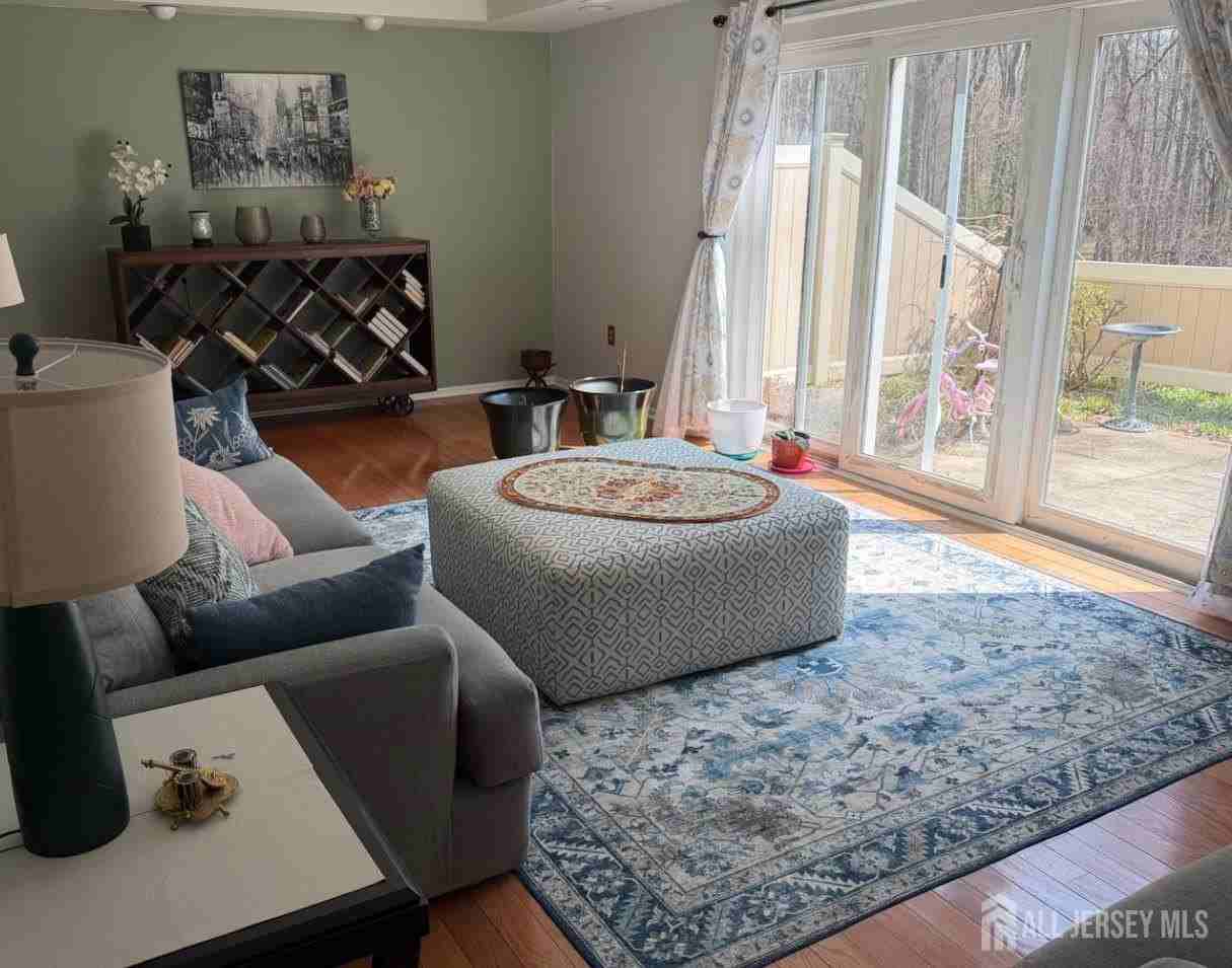 56 Thoreau Dr - Photo 6 of 11