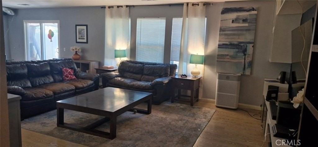 31817 Livingston St - Photo 2 of 16