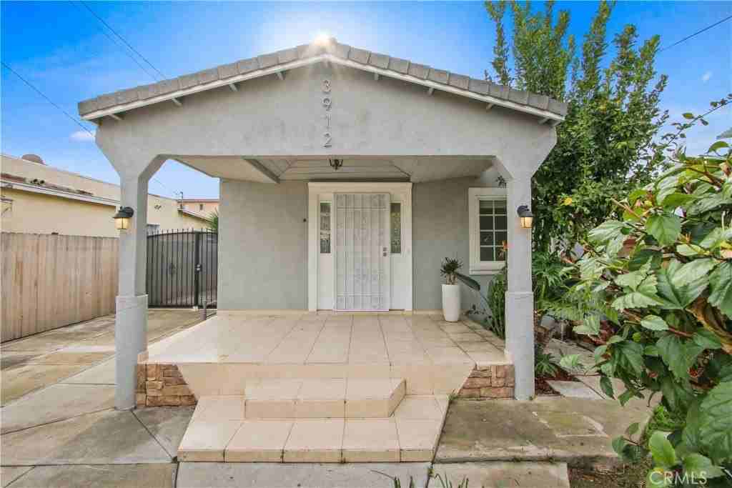 3912 W 132nd St - Photo 2 of 26