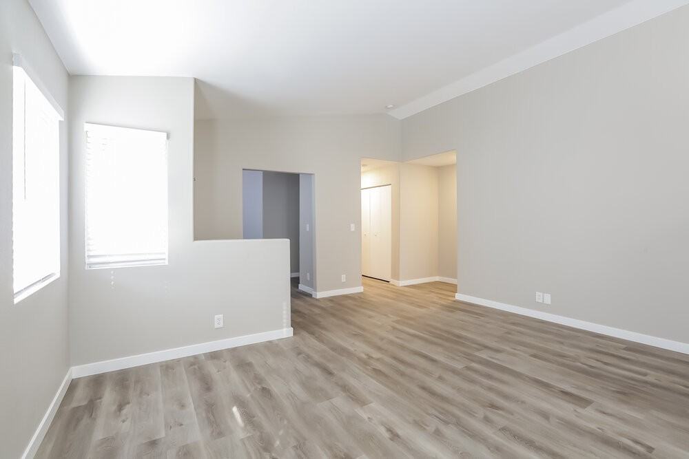 8253 Ten Gallon Ct - Photo 4 of 16