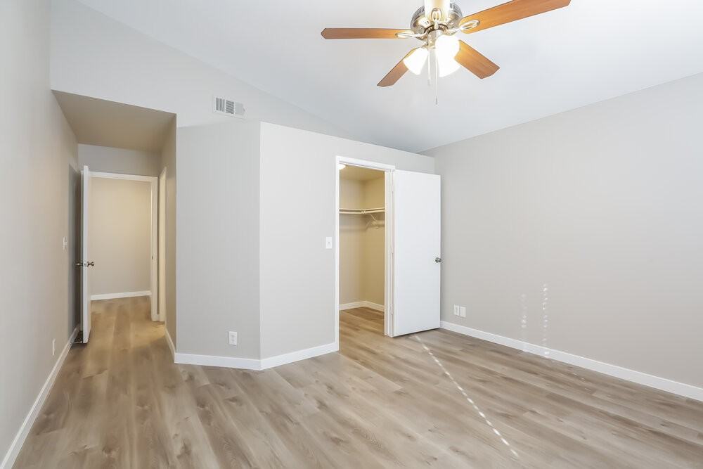 8253 Ten Gallon Ct - Photo 7 of 16