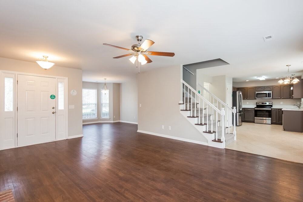 7023 Passeres Ct - Photo 4 of 17