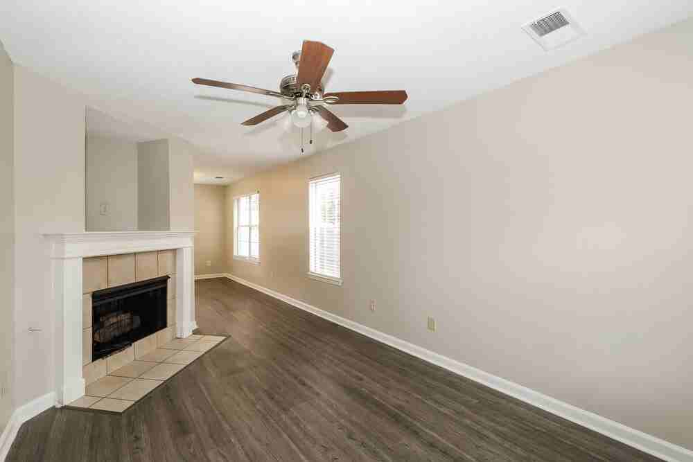 1209 Calebs Ridge Dr - Photo 4 of 25