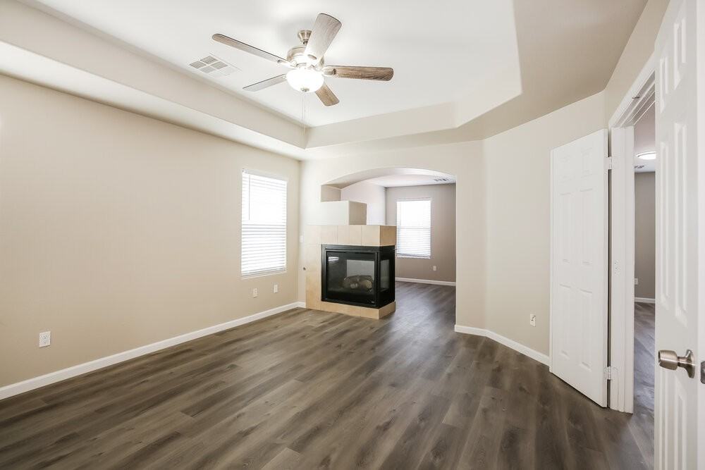 4237 Telstar Ct - Photo 7 of 18