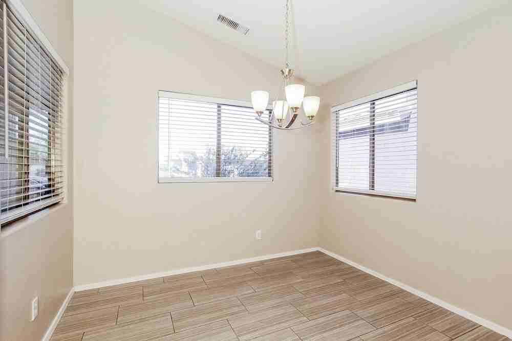 2525 S 109th Dr - Photo 6 of 16