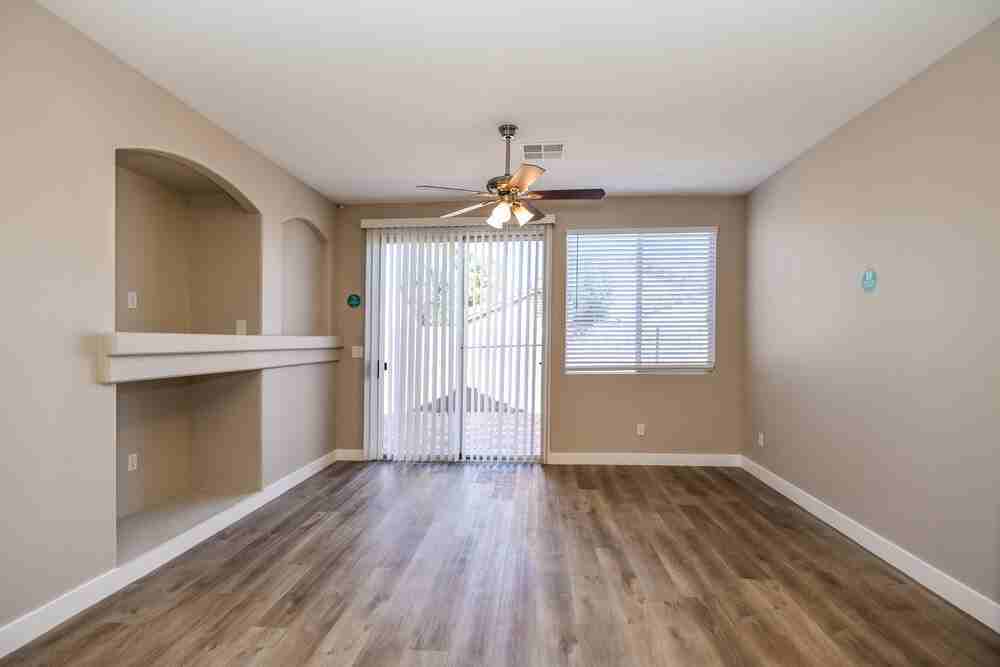 9156 Briarthorne St - Photo 6 of 16