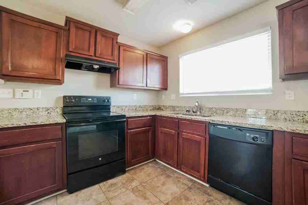 10038 Chariden Dr - Photo 6 of 17