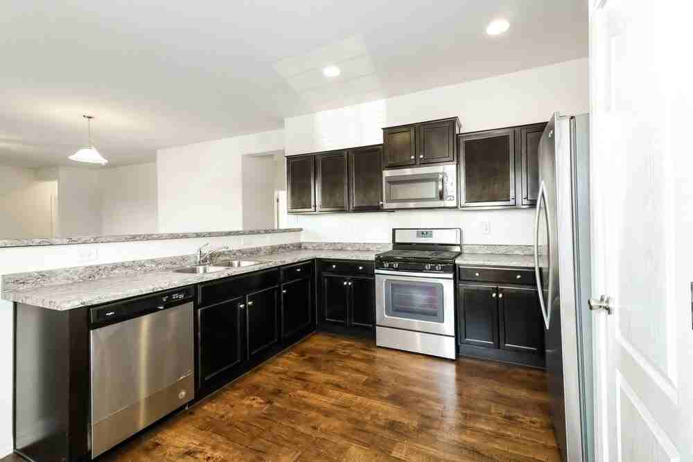 8224 W Encinas Ln - Photo 6 of 16