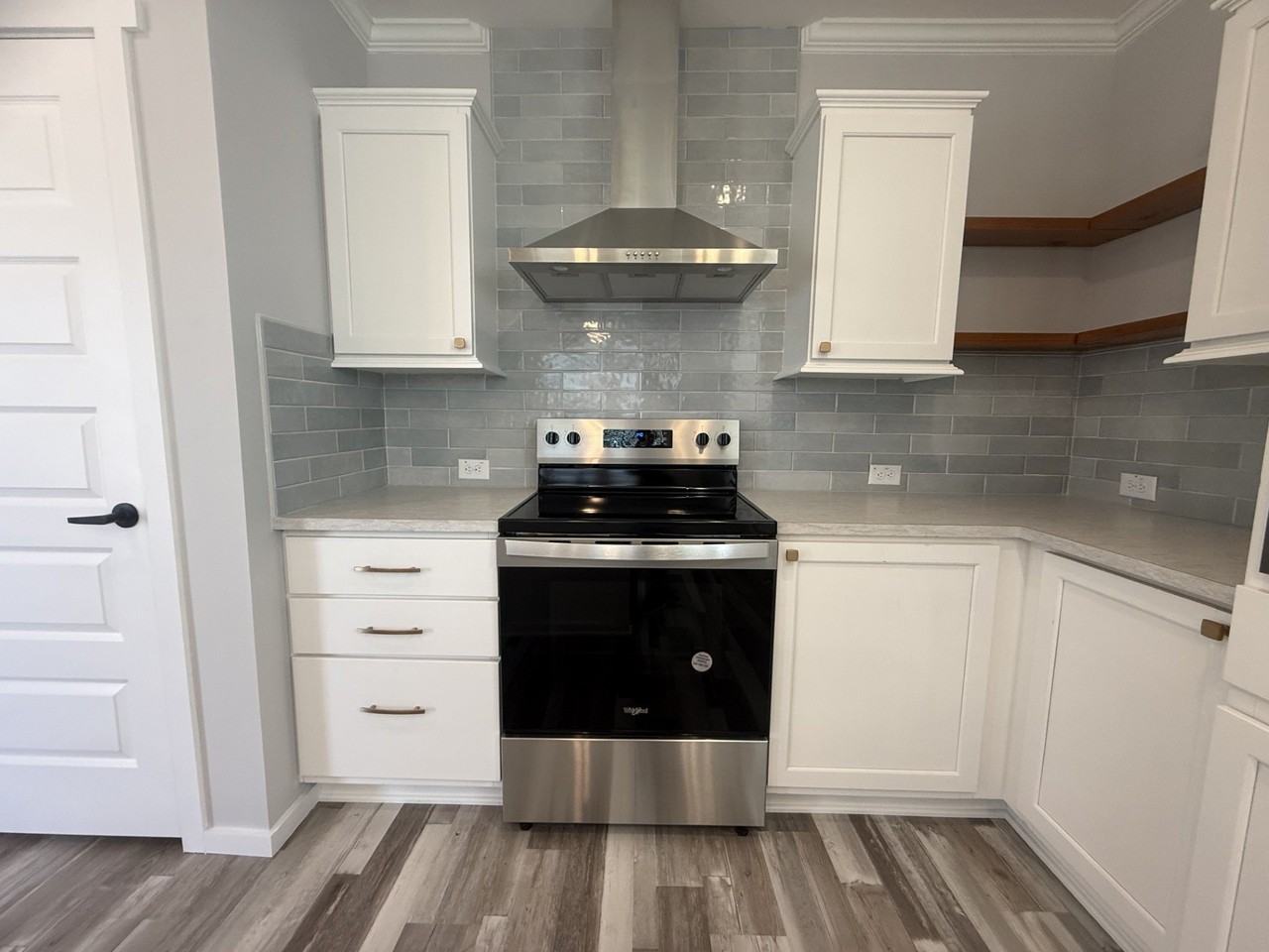 5715 Camelford Dr #528 - Photo 6 of 26