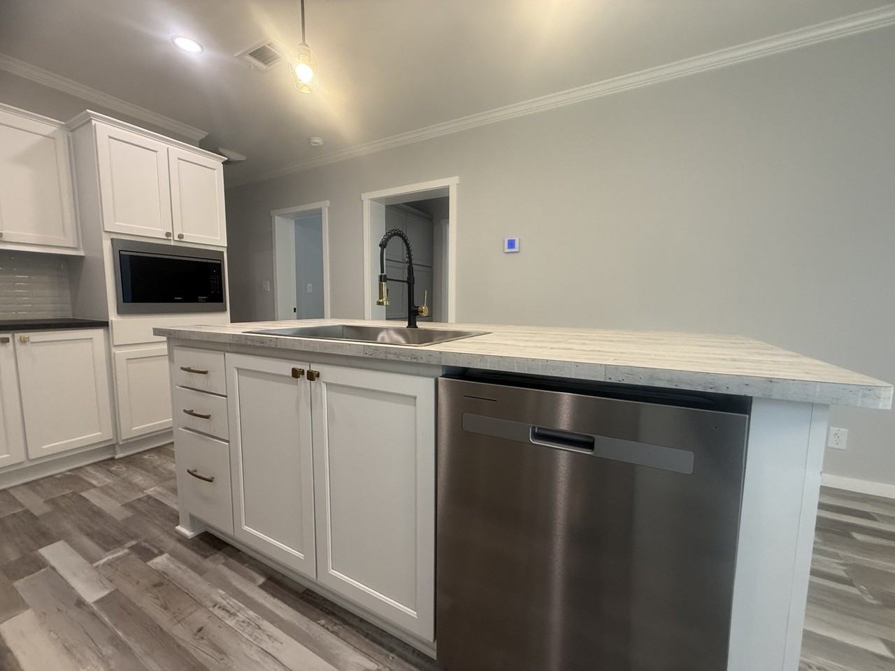 5657 Camelford Ct #469 - Photo 6 of 27