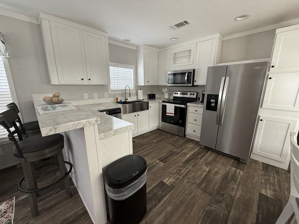 6702 Lakewood Dr Unit B #124 - Photo 3 of 14