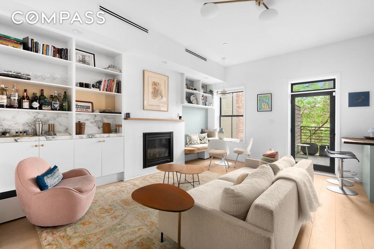 256 Cumberland St #4 - Photo 2 of 11