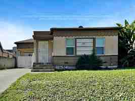 featured image of 1852 W 78th St