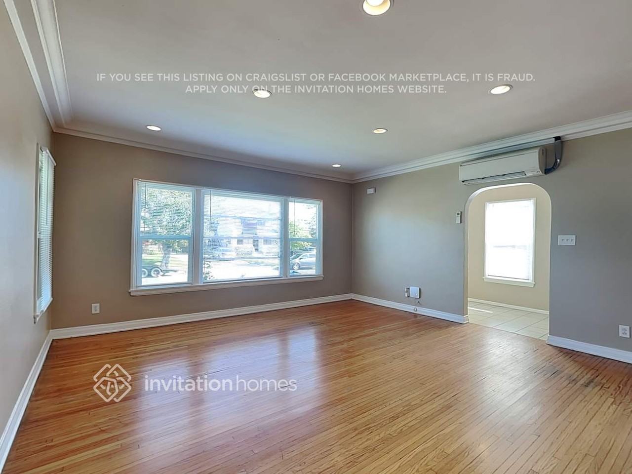 1852 W 78th St - Photo 3 of 20