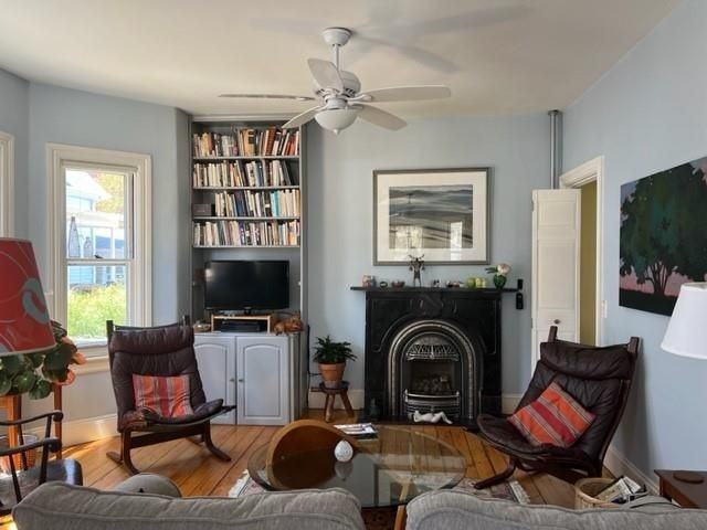 99 Arnold St - Photo 5 of 11