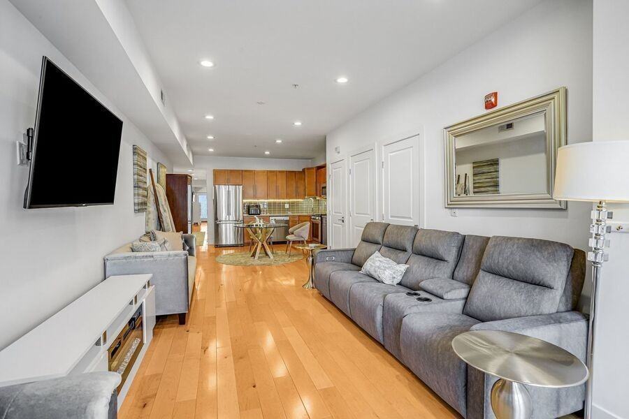 816 Kennedy St Nw #2 - Photo 7 of 45