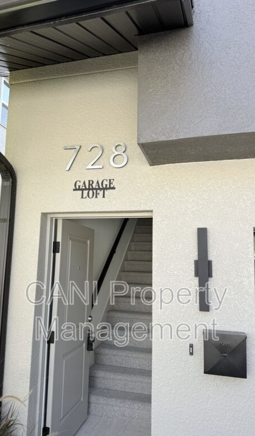 ELLWOOD GARAGE LOFT & #B - Photo 4 of 11