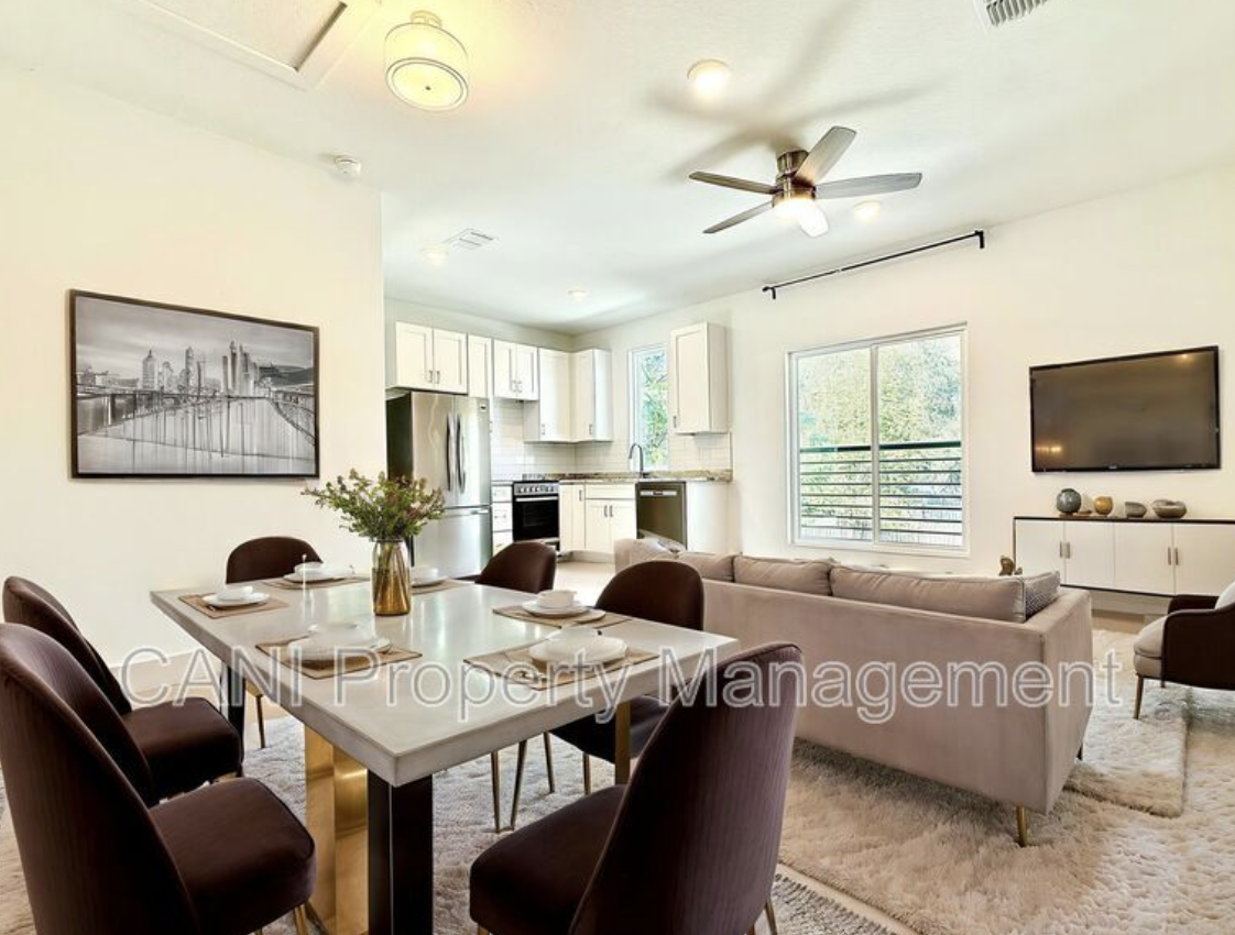 ELLWOOD GARAGE LOFT & #B - Photo 7 of 11