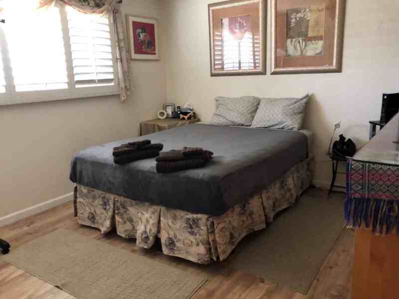 1092 Keldon Dr - Photo 4 of 18