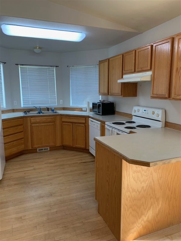 355 Ruby Ln - Photo 2 of 16