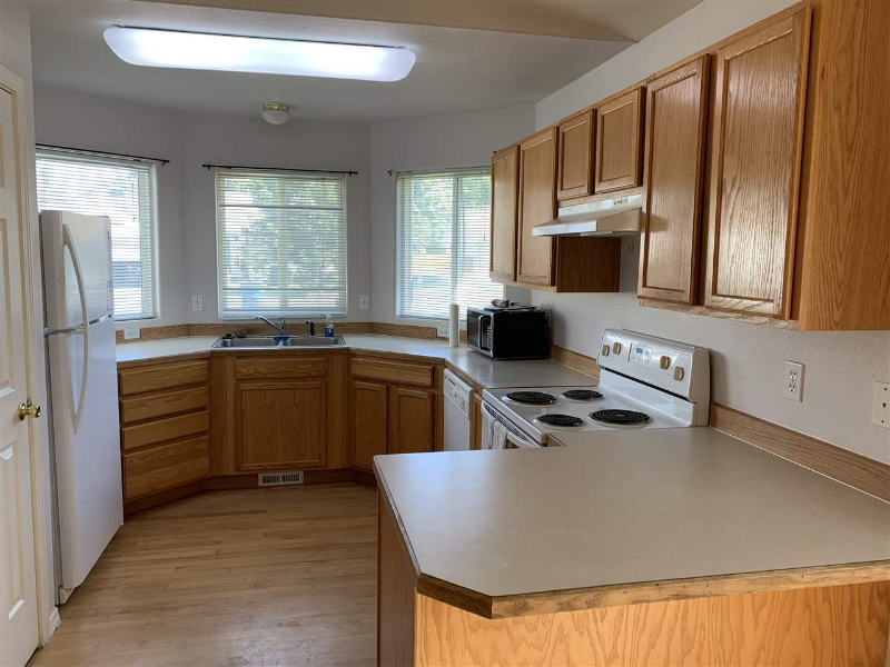 355 Ruby Ln - Photo 3 of 16