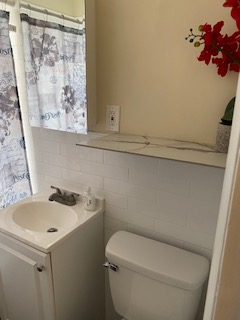 11115 Hannaway Dr #1 - Photo 4 of 10