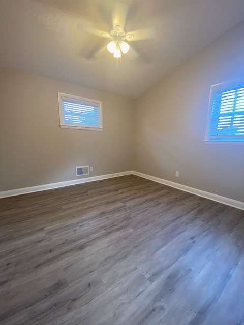 901 Campbell St - Photo 7 of 14