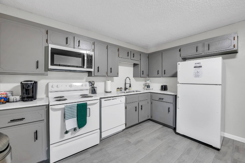 4805 Rainbow Cir #1 - Photo 4 of 9