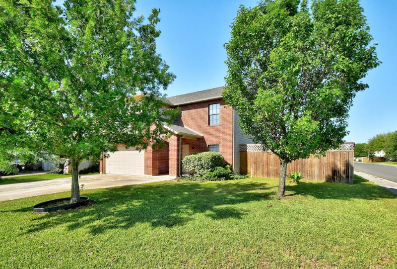 400 Masonwood Dr - Photo 4 of 13