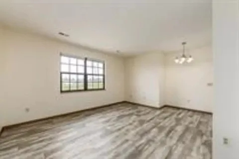 573 Irving Wick Dr E #G - Photo 6 of 12