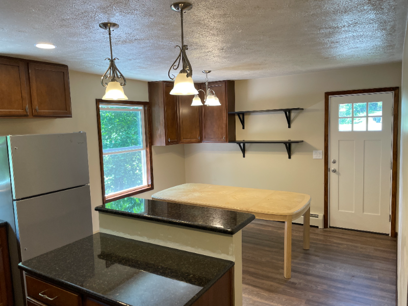 260 Kings Ridge Rd #1 - Photo 6 of 16