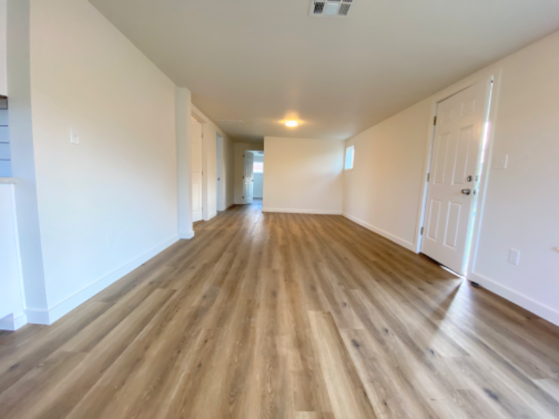 345 Marilyn St Ne - Photo 4 of 12